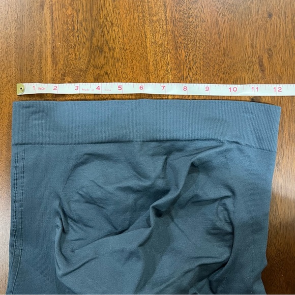 Blanqi Maternity Belly Support Crop Leggings Size Small - Picture 6 of 7